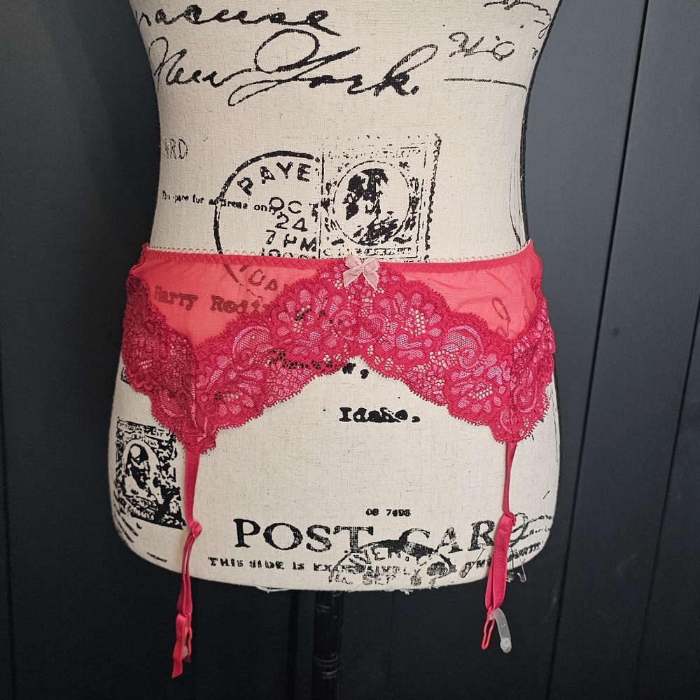 Victoria’s Secret Garter Belt Lingerie XS/S